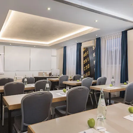 Ibis Styles Cologne Airport-3