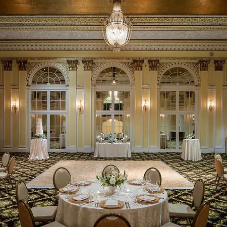 Amway Grand Plaza Hotel, Curio Collection By Hilton-2