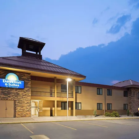 Days Inn & Suites By Wyndham Bozeman-2