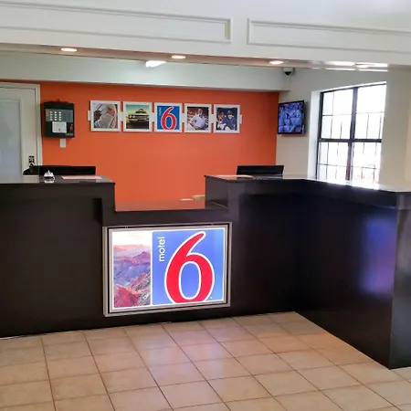 Motel 6-Palestine, Tx-2