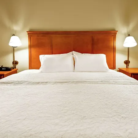 Hampton Inn Louisville Airport Fair/Expo Center-2