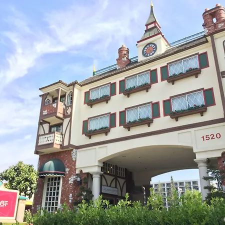 Anaheim Camelot Inn & Suites-2