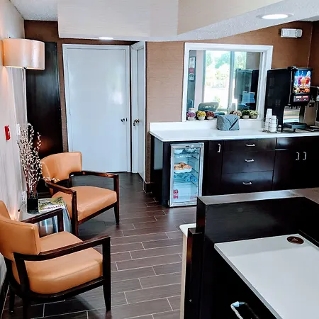 Econo Lodge Gainesville Downtown Area-3