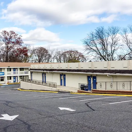 Motel 6 New Brunswick-2