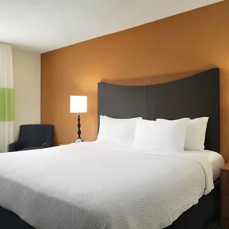 Fairfield Inn & Suites By Marriott Champaign-3