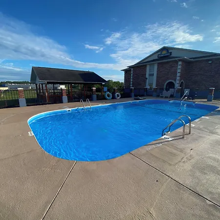 Days Inn By Wyndham Perryville Mo-3