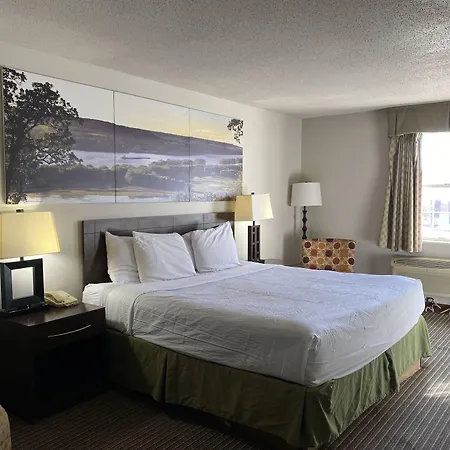 Days Inn By Wyndham Perryville Mo-3