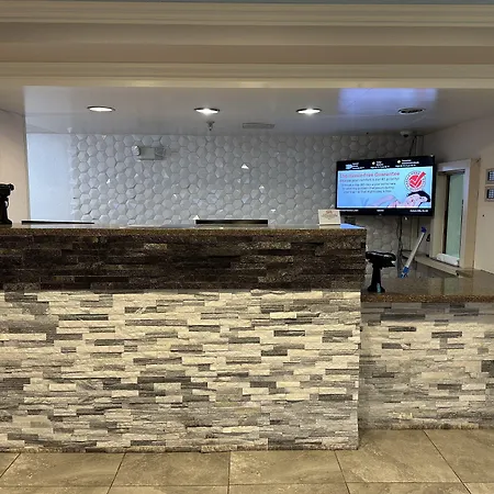 Red Roof Inn Auburn Hills-3