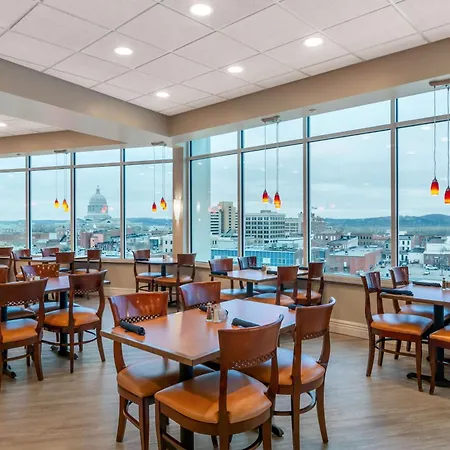Doubletree By Hilton Jefferson City-3