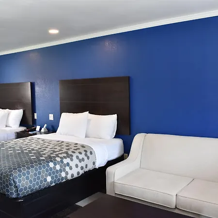 Rodeway Inn Swainsboro-2