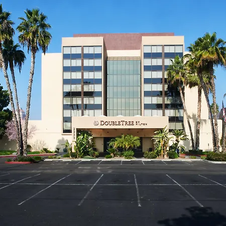 Doubletree By Hilton Fresno Convention Center-2