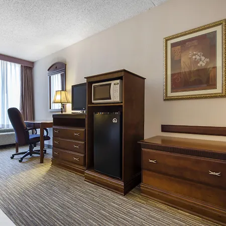 Greenstay Hotel & Suites Central-2
