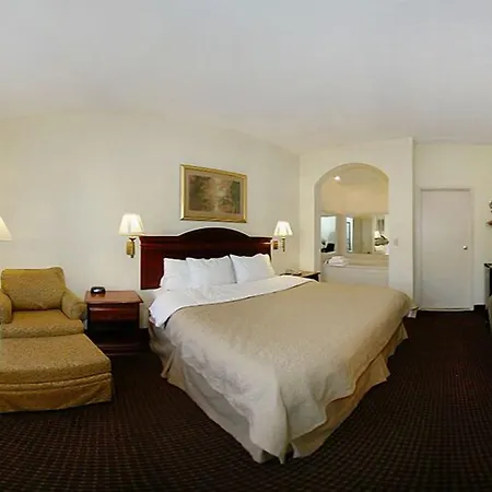 Quality Inn Goodlettsville-3