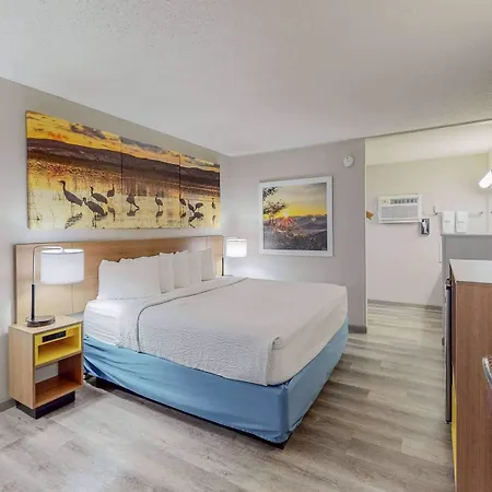 Days Inn By Wyndham Socorro-2