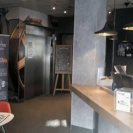 B&B HOTEL Arras Centre Les Places-3
