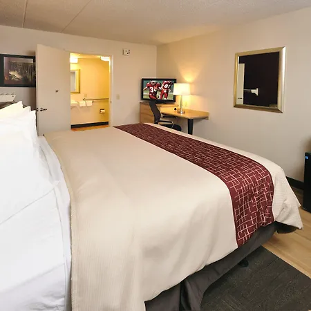 Red Roof Inn Detroit - Warren-3