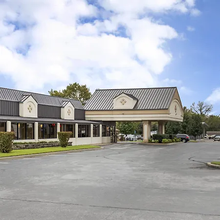 Days Inn By Wyndham Pittsburg Ks-2