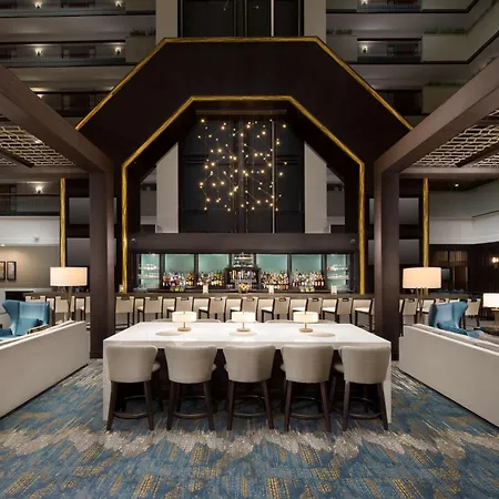Embassy Suites By Hilton Columbus-3