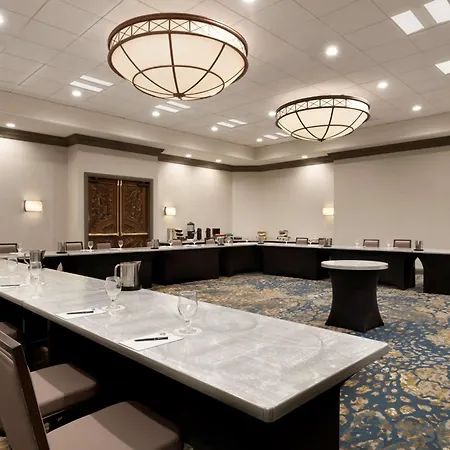 Embassy Suites By Hilton Columbus-2