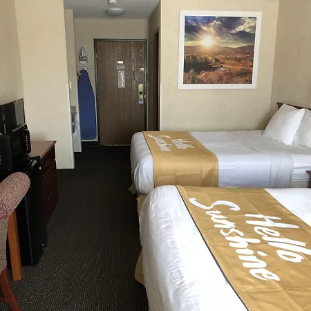 Days Inn By Wyndham Colby-3