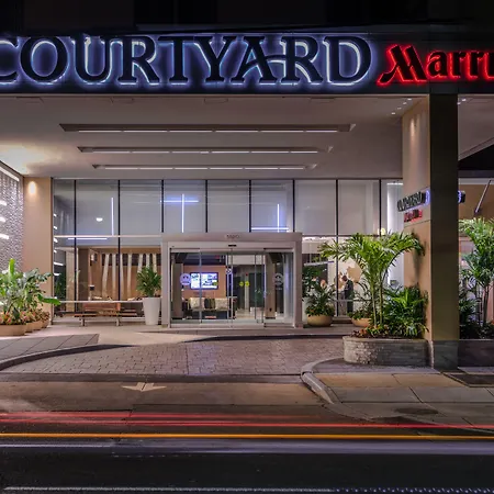 Courtyard By Marriott Bethesda Chevy Chase-3
