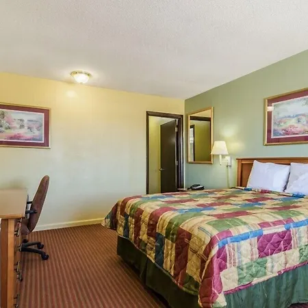 Rodeway Inn Concordia-2