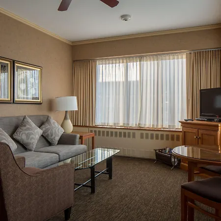 The Hotel Captain Cook-2