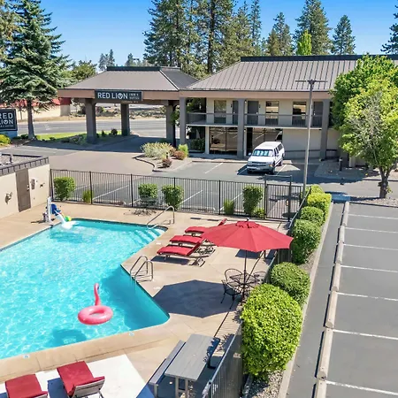 Red Lion Inn & Suites Deschutes River - Bend-3