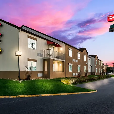 Red Roof Inn Plus+ & Suites Knoxville West - Cedar Bluff-3