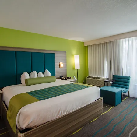 Best Western Plus Oceanside Inn-3