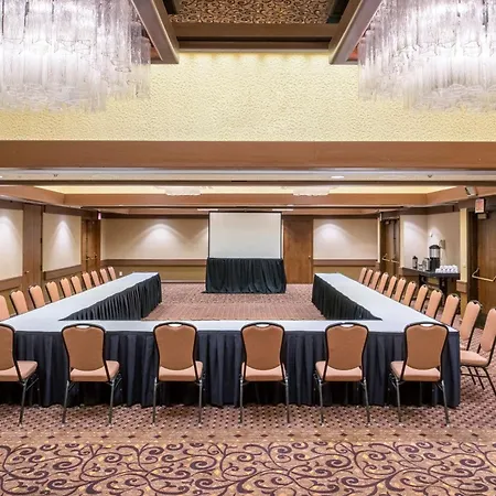 Red Lion Hotel Pasco Airport & Conference Center-3