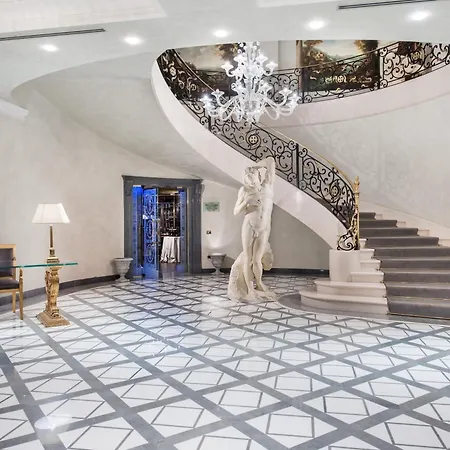 Royal Hotel Carlton-2