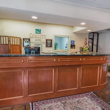 Quality Inn Ennis-2
