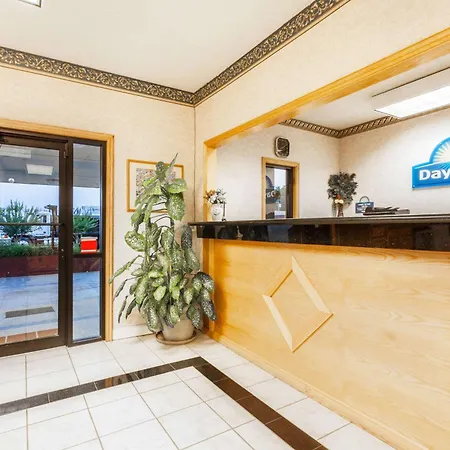 Days Inn By Wyndham Yazoo City-2