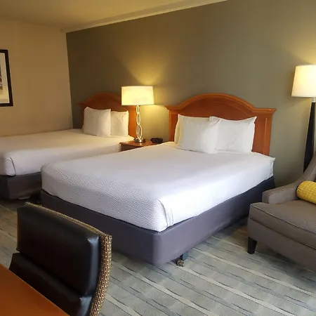 Inn At The Convention Center-2