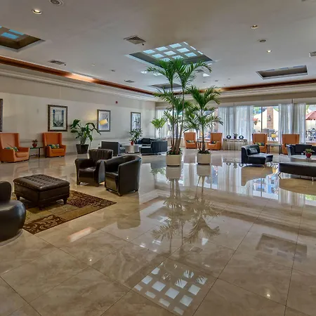 Holiday Inn Hotel Port Of Miami-Downtown By Ihg-3