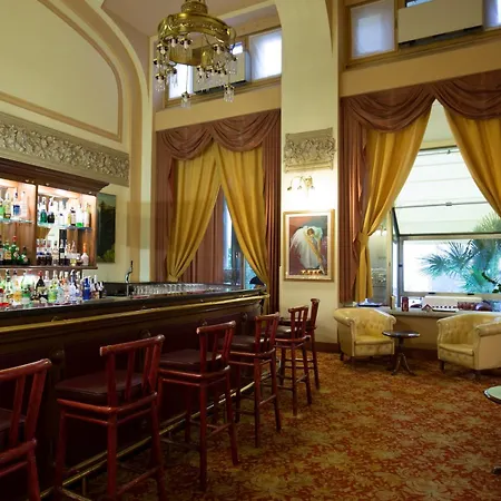Palace Grand Hotel Varese-3