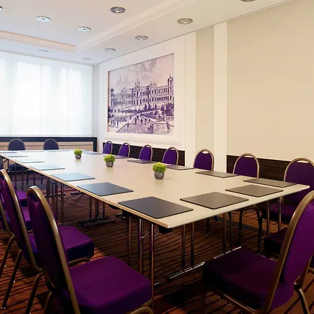 Four Points By Sheraton Munich Arabellapark-3