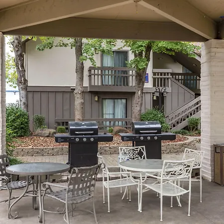 Mainstay Suites Springfield South - Battlefield Rd-3
