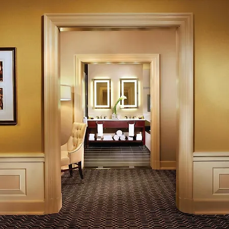 The Algonquin Hotel Times Square, Autograph Collection-2
