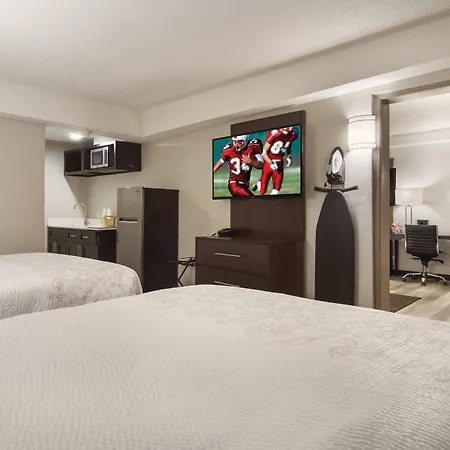 Red Roof Inn Plus & Suites Erie-3