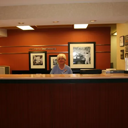 Hampton Inn Laurinburg-3