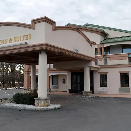 Quality Inn & Suites Quakertown-Allentown-3