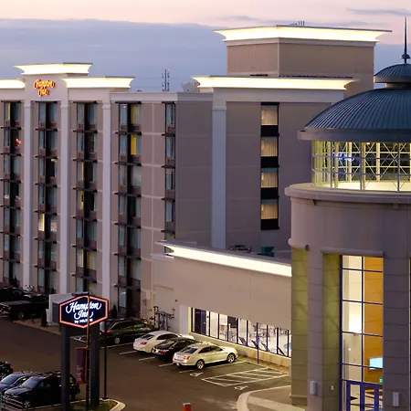 Hampton Inn Green Bay Downtown-2