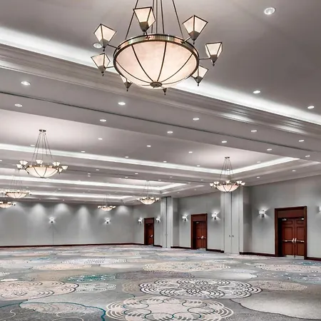 Sheraton Toronto Airport Hotel & Conference Centre-2
