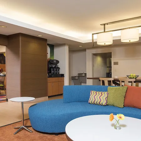 Fairfield Inn & Suites By Marriott Bloomington-3