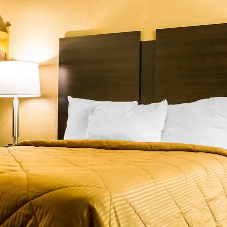 Econo Lodge Sacramento Convention Center-3