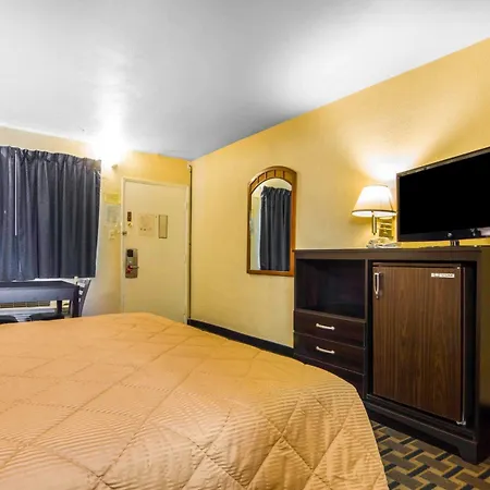 Econo Lodge Sacramento Convention Center-2