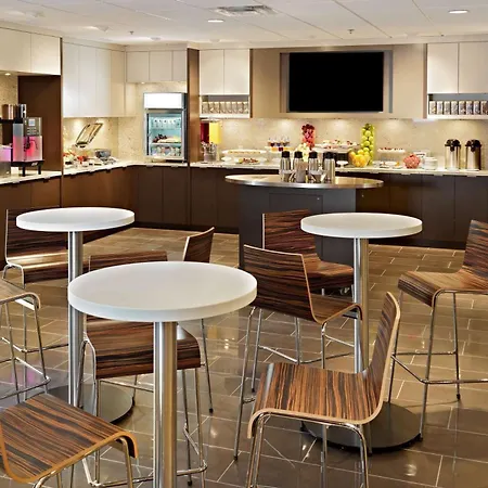 Wyndham Edmonton Hotel And Conference Centre-3