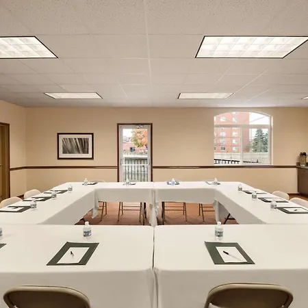 Country Inn & Suites By Radisson, Sioux Falls-3